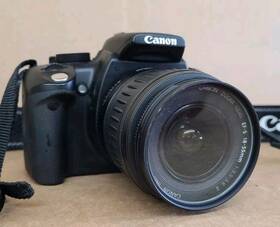 Ds126071 Canon Eos Rebel Xt 8.0 Mp Digital Slr Camera Nb2lh With Battery Charger