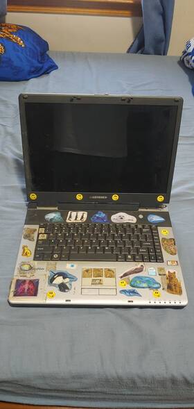 Va4300m Everex 2005 Stepnote Laptop. Windows Vista. Vintage. Untested. Parts